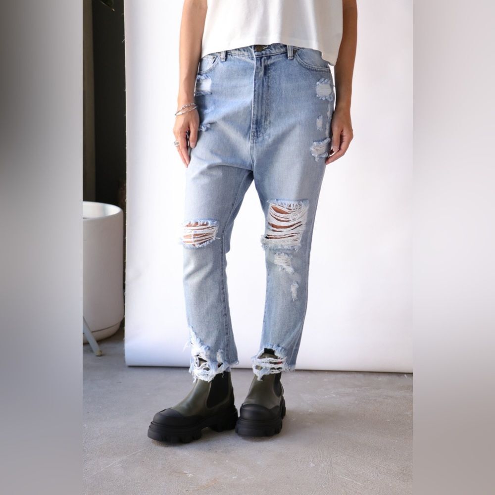 NWT SER.O.YA Omar Drop Crotch Boyfriend Lakewood Distressed‎ Denim Blue Jeans 26